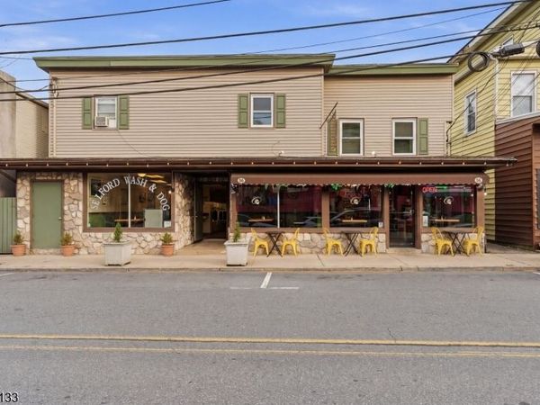 58 Bridge St, Milford, NJ 08848