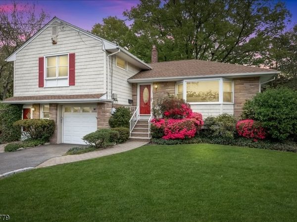 389 Walnut Ave, Cranford, NJ 07016