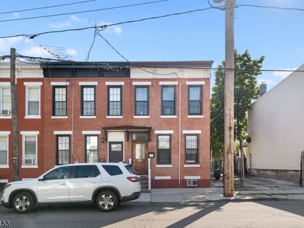37 Emmet St, Newark, NJ 07114