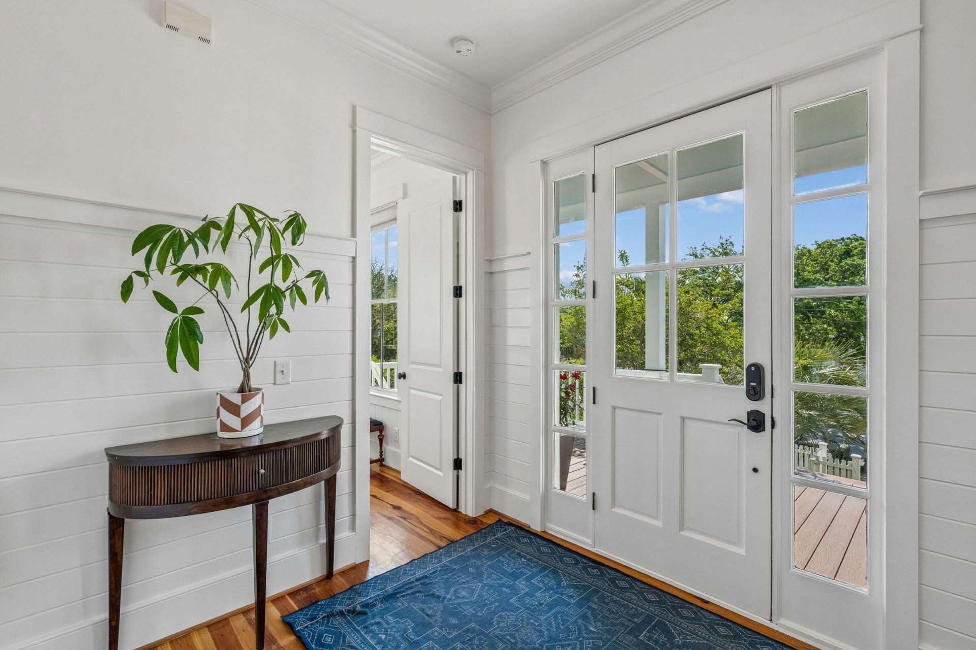 9 William Street Photo 23
