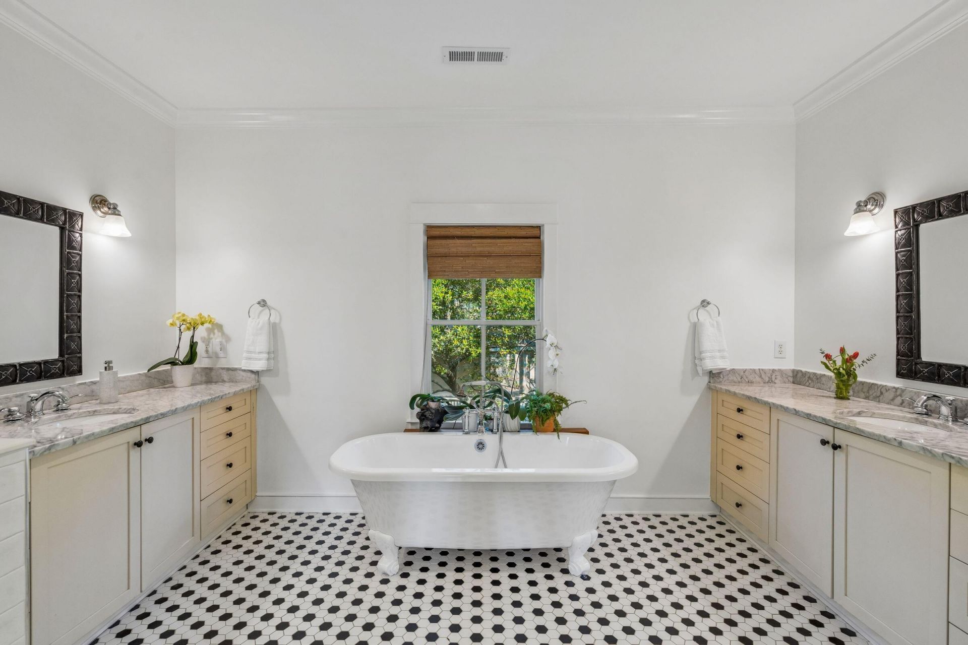 9 William Street Photo 31