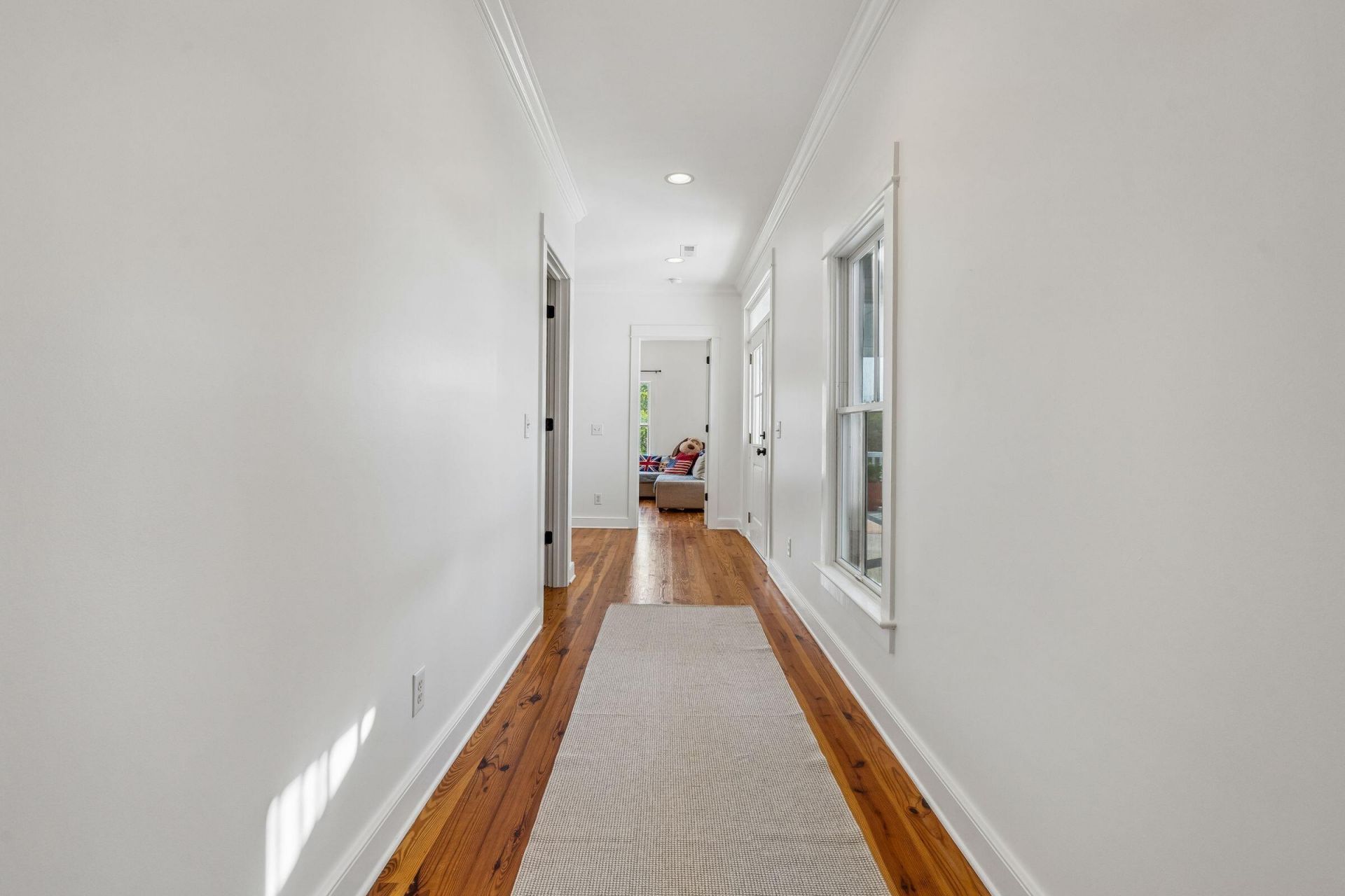 9 William Street Photo 34