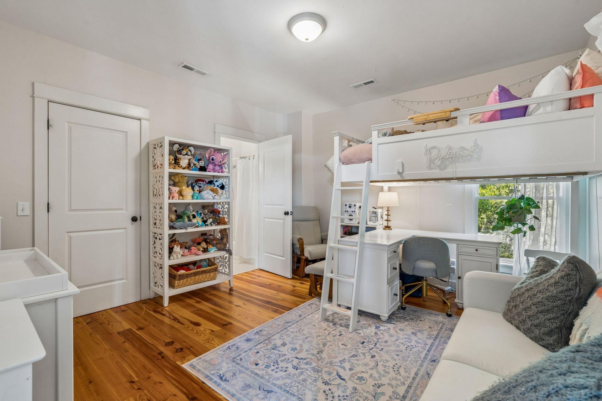 9 William Street Photo 36