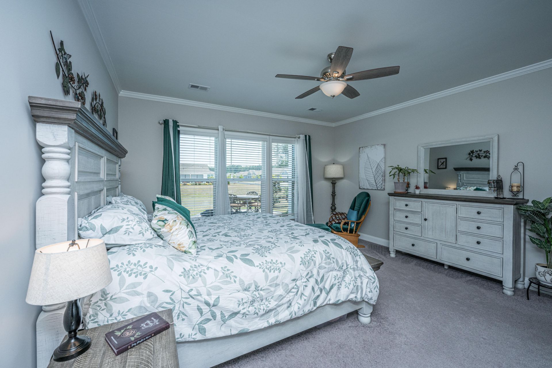 241 Garden Gate Way Photo 24