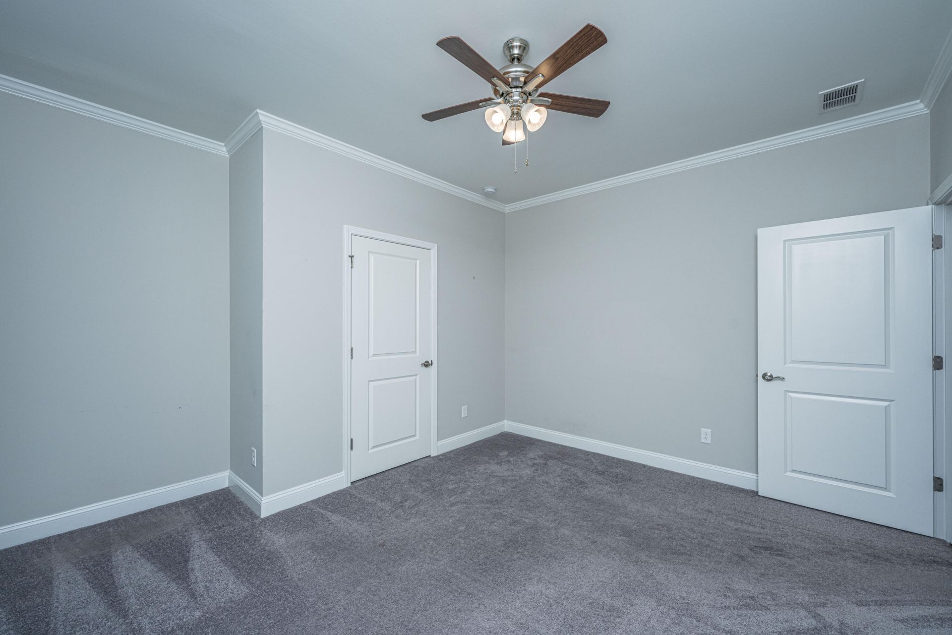 241 Garden Gate Way Photo 29
