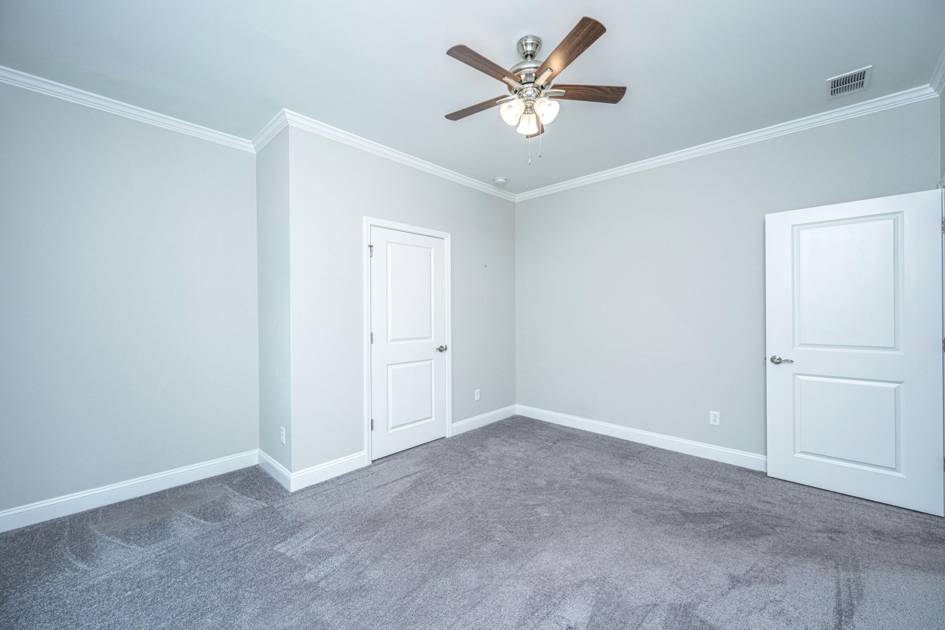 241 Garden Gate Way Photo 33