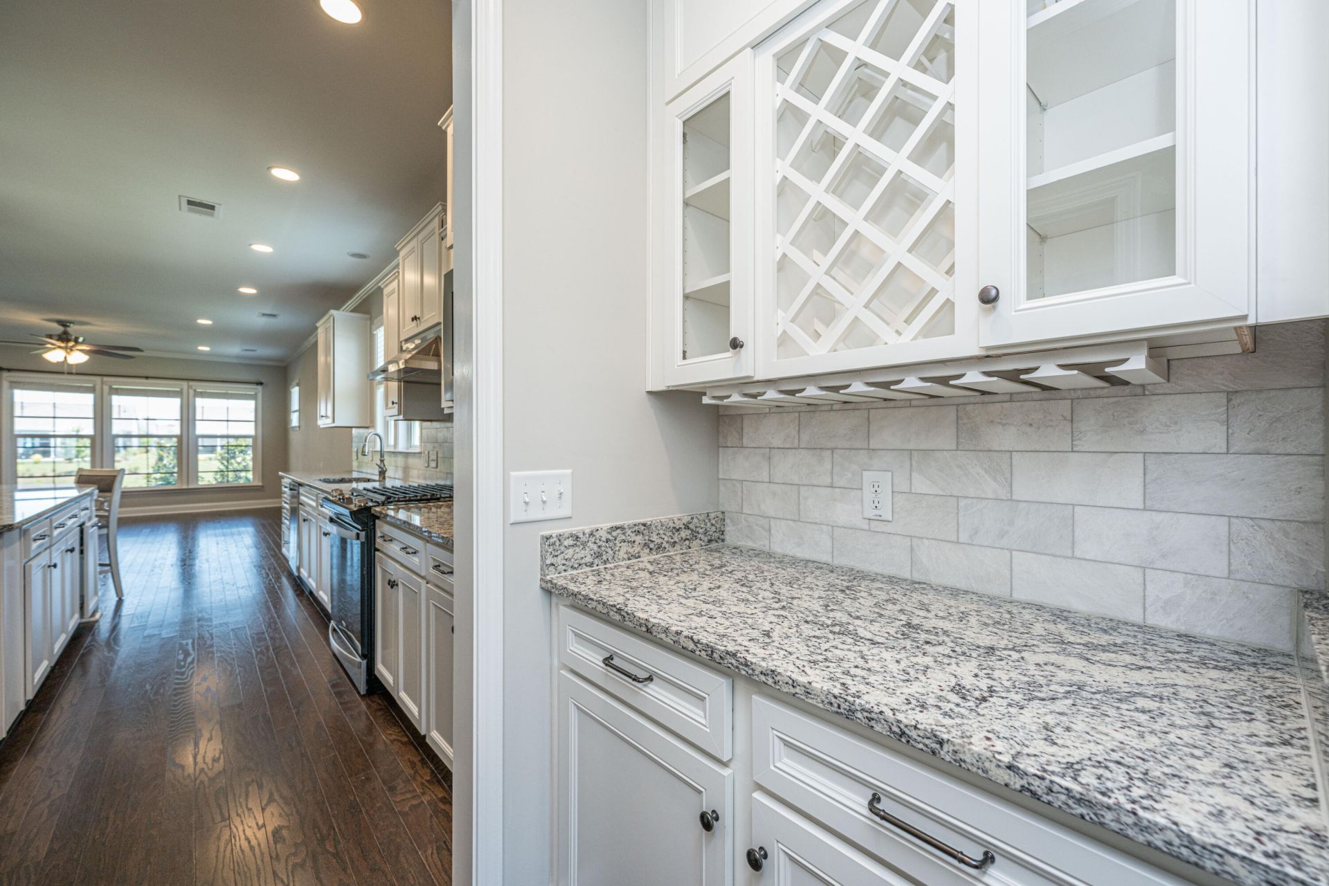 241 Garden Gate Way Photo 9