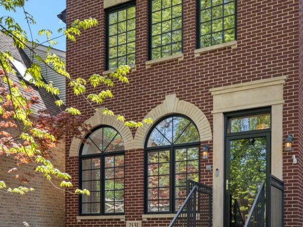 2131 W Dickens Avenue , Chicago, IL 60647