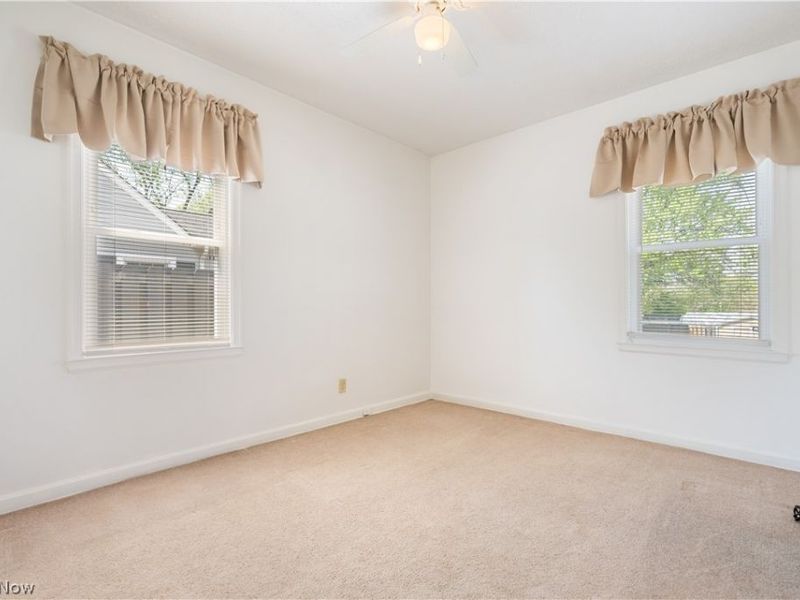 1646 Evergreen Avenue, Akron, OH 44301 Photo 15