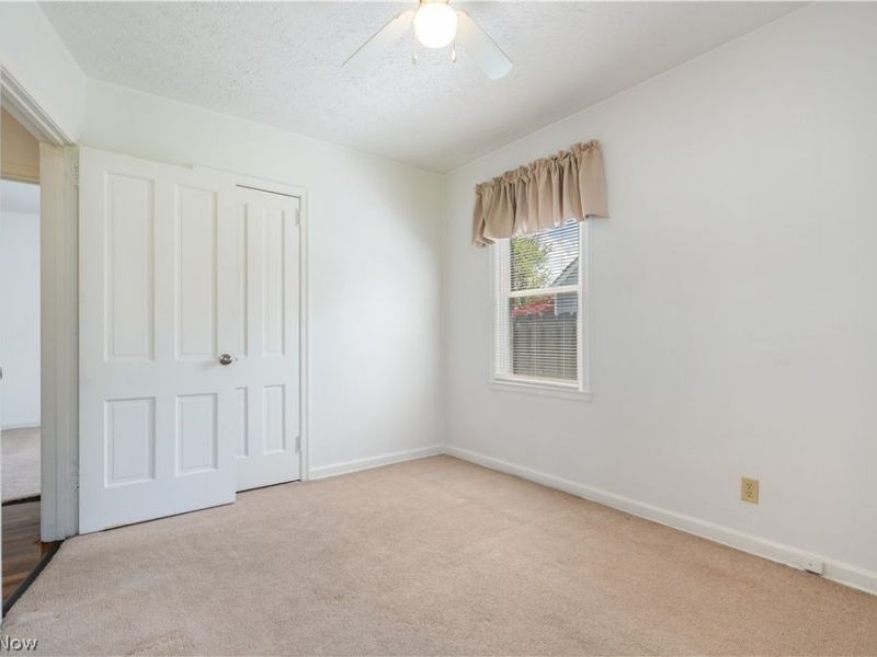 1646 Evergreen Avenue, Akron, OH 44301 Photo 16