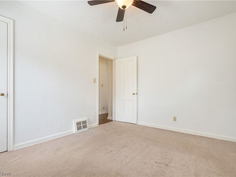 1646 Evergreen Avenue, Akron, OH 44301 Photo 20