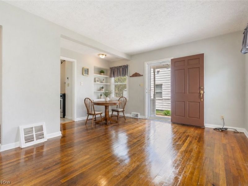 1646 Evergreen Avenue, Akron, OH 44301 Photo 7