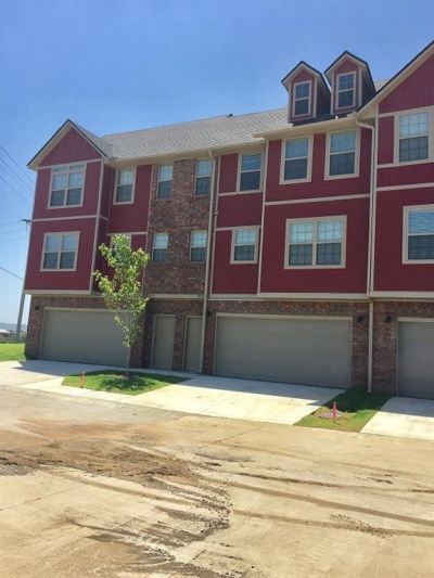 2765 W Cottonwillow Way, Fayetteville, AR 72704 Main Photo