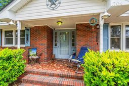 1704 Sherwood Dr. photo 4