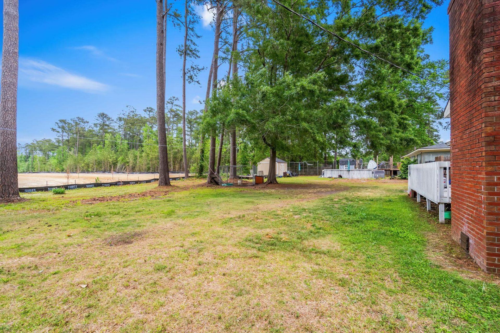 1704 Sherwood Dr. Photo 39