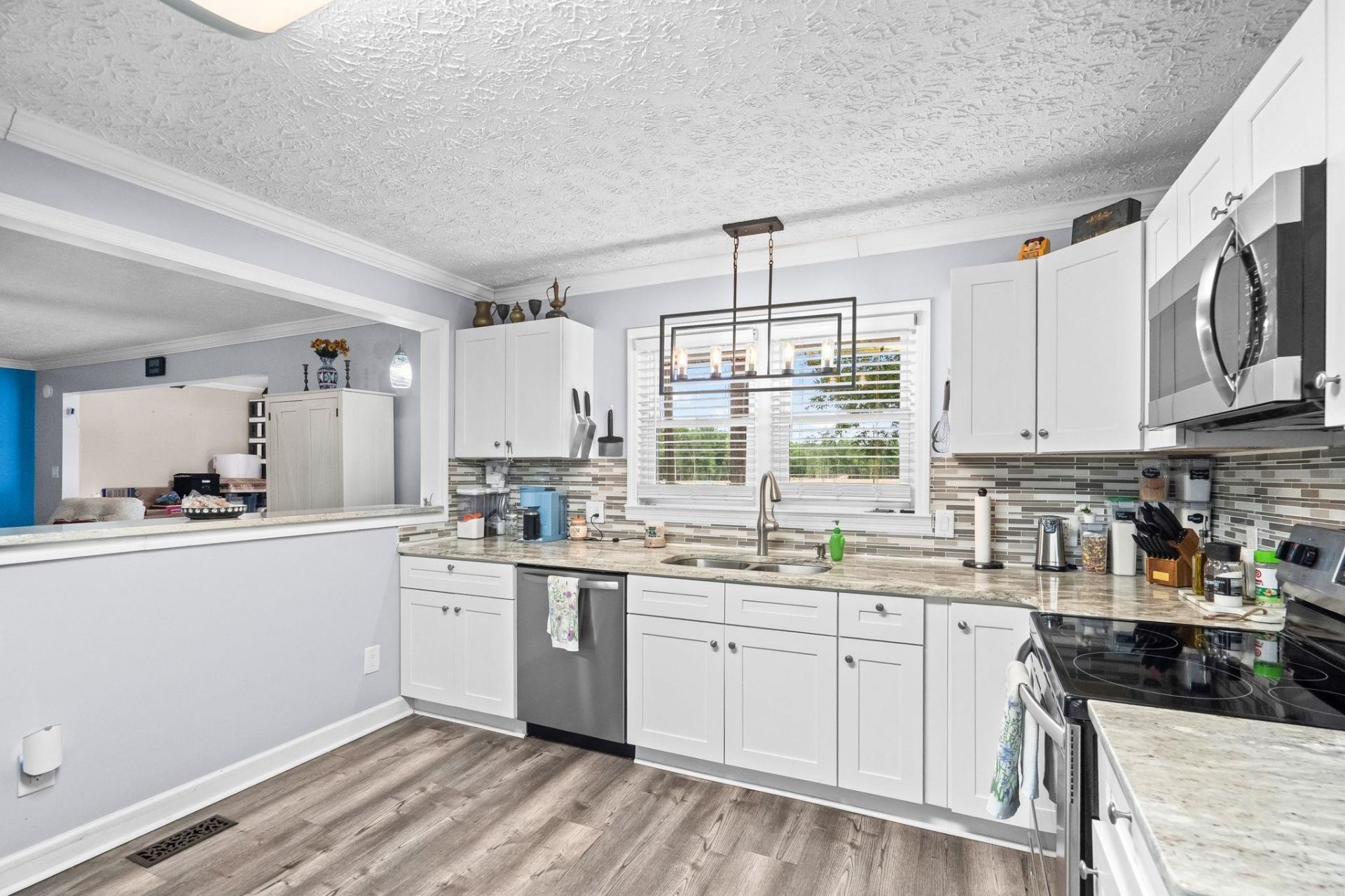 1704 Sherwood Dr. Photo 4