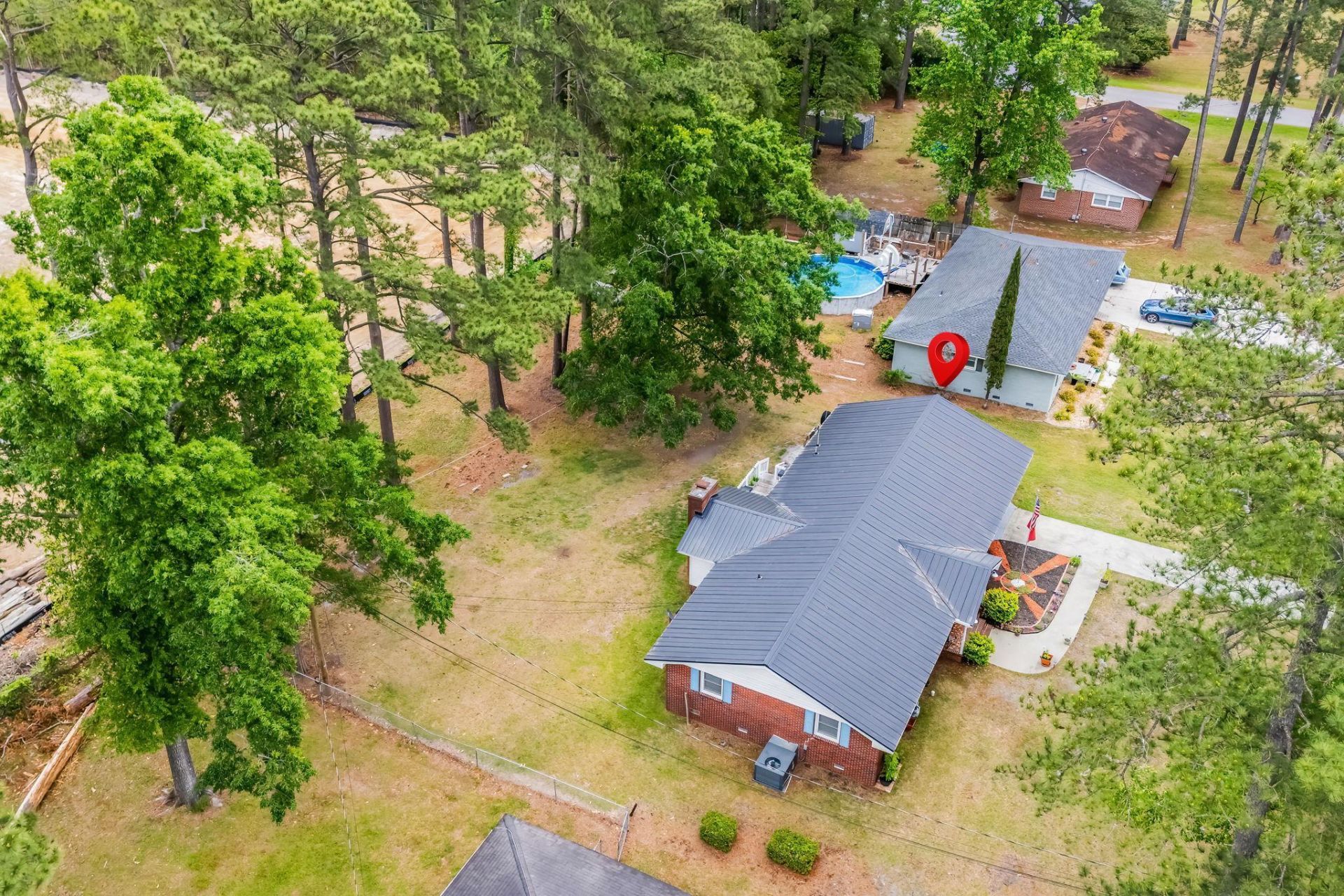 1704 Sherwood Dr. Photo 45