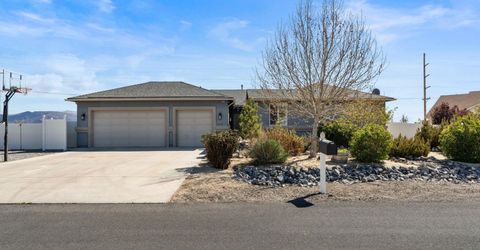 619 Saddle Horn Way, Fernley, NV 89408 Photo