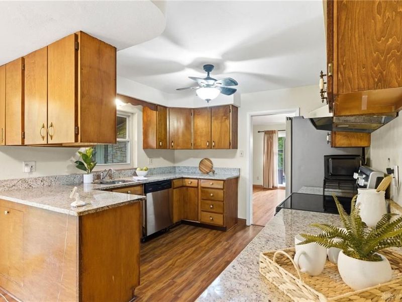 2439 Mayfair Road, Dayton, OH 45405 Photo 10