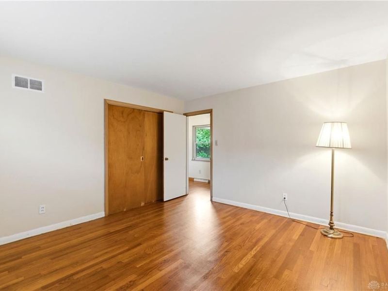2439 Mayfair Road, Dayton, OH 45405 Photo 14
