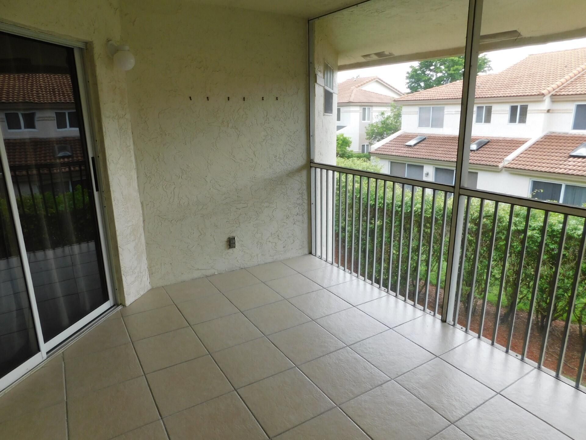 6630 Via Regina, Boca Raton, FL 33433 Photo