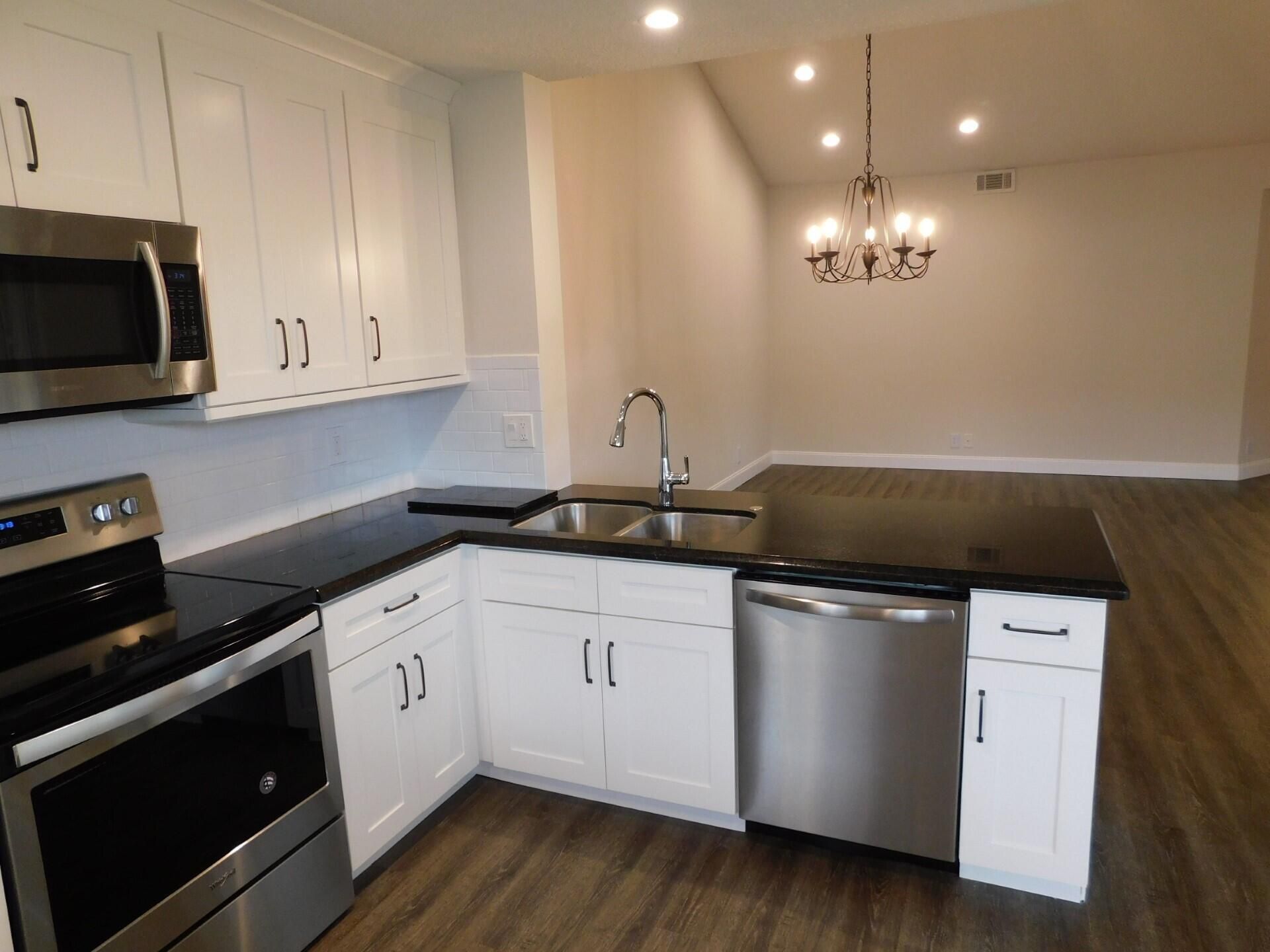 6630 Via Regina, Boca Raton, FL 33433 Photo