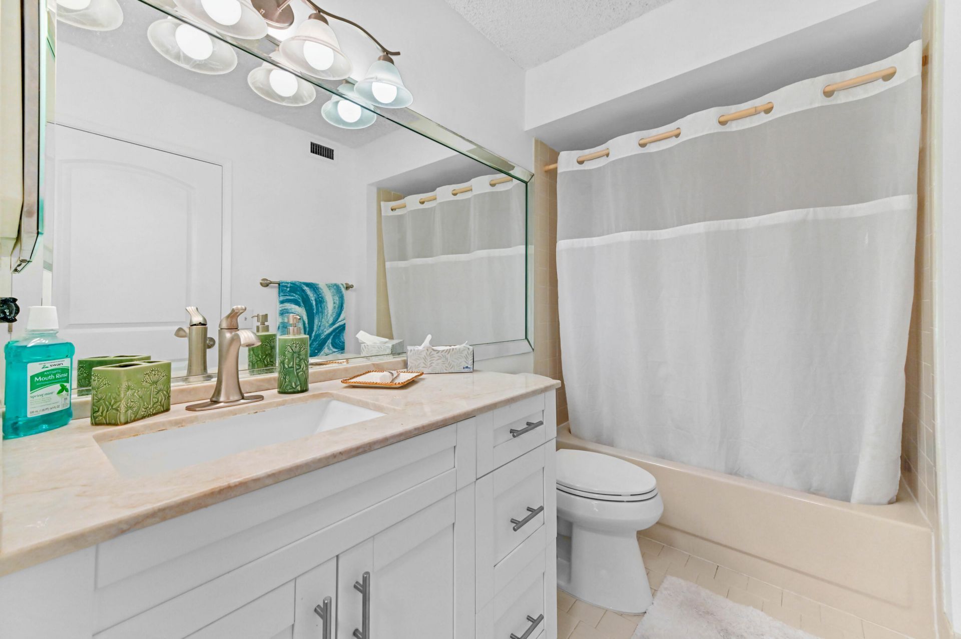 9244 Flynn Circle, Unit Apt 2, Boca Raton, FL 33496 Photo