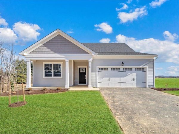 7380 King's Pointe DR , Fairlawn, VA 24141
