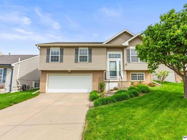 15358 Mormon Street , Bennington, NE 68007