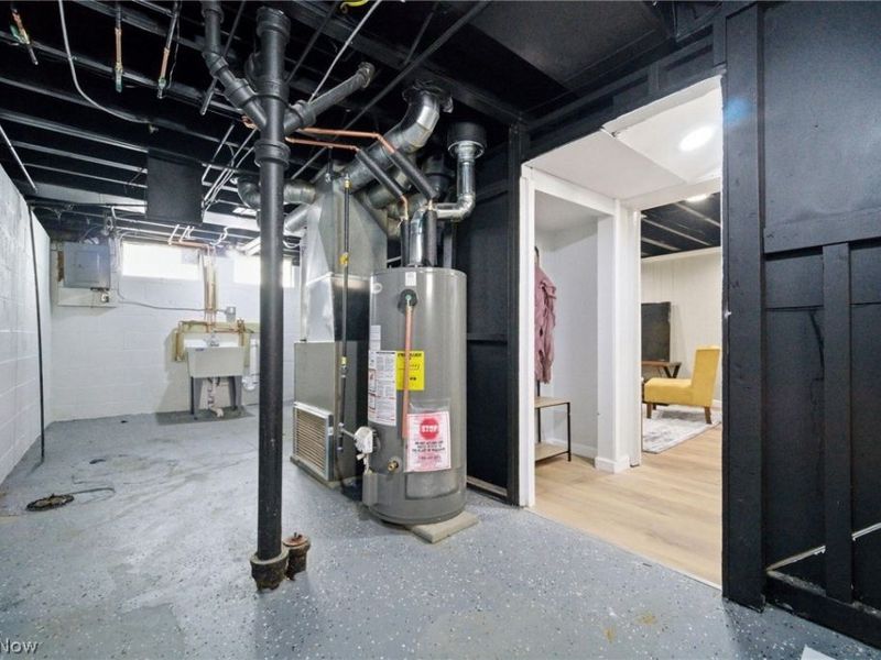 4437 E 158th Street , Cleveland, OH 44128 Photo 27