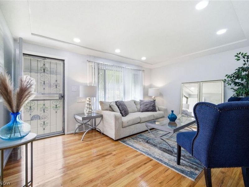 4437 E 158th Street , Cleveland, OH 44128 Photo 4