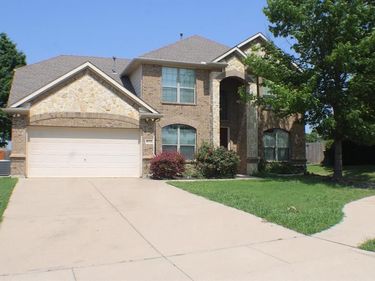 8224 Summerview Court, Fort Worth, TX 76123