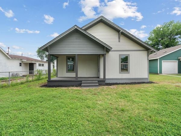 1404 E Baltimore Avenue , Fort Worth, TX 76104