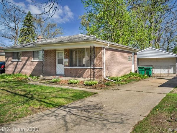 33622 Bock Street, Garden City, MI 48135