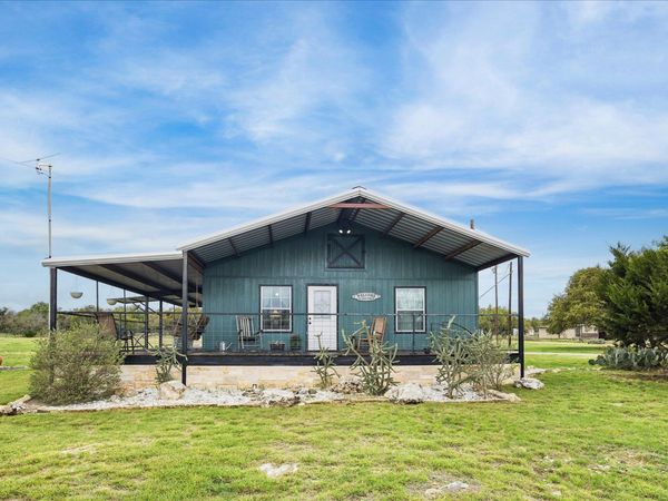 129 N Rolling Oaks LN , Harper, TX 78631
