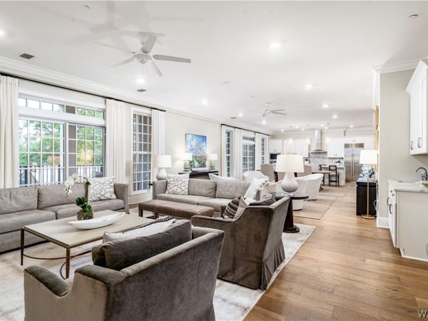 1501 University Boulevard , Unit 302, Tuscaloosa, AL 35401