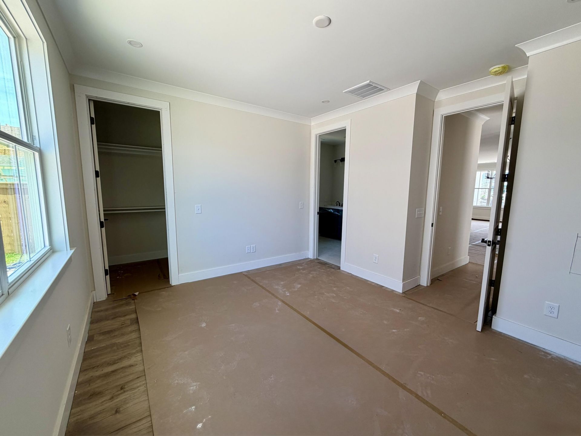 776 Blueway Avenue Photo 14