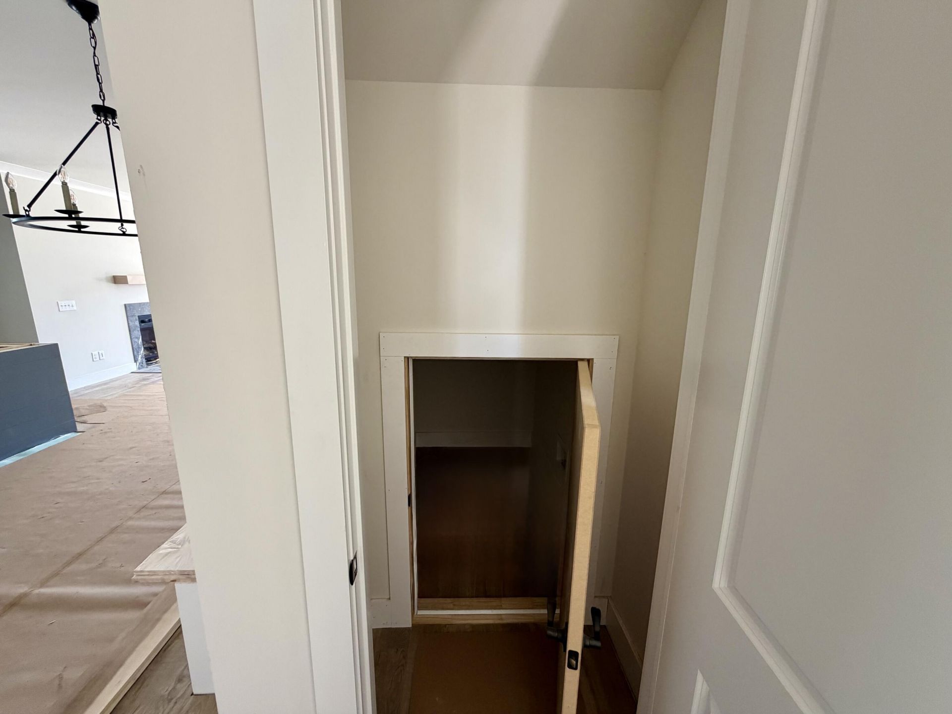 776 Blueway Avenue Photo 16