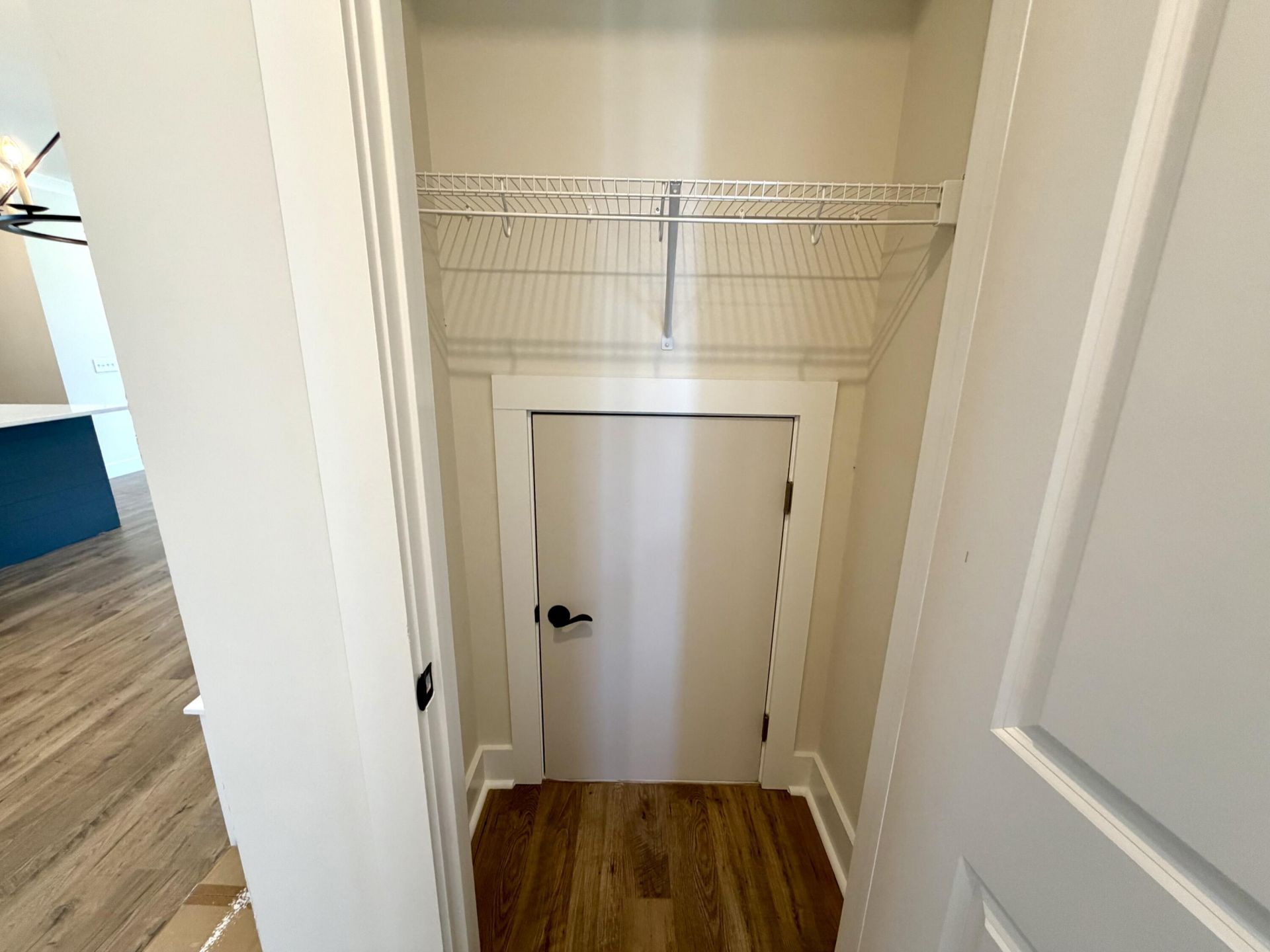776 Blueway Avenue Photo 19