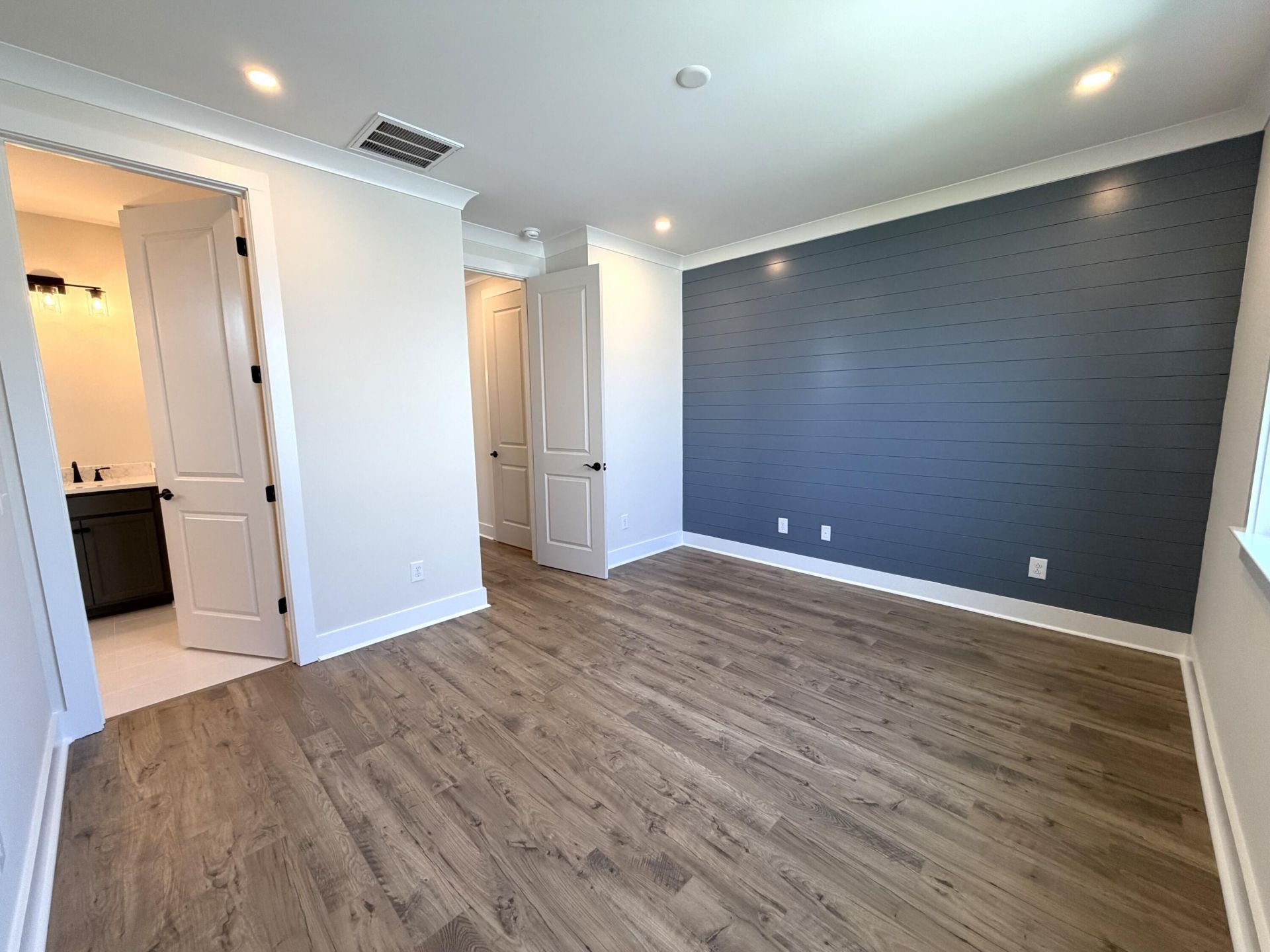 776 Blueway Avenue Photo 21