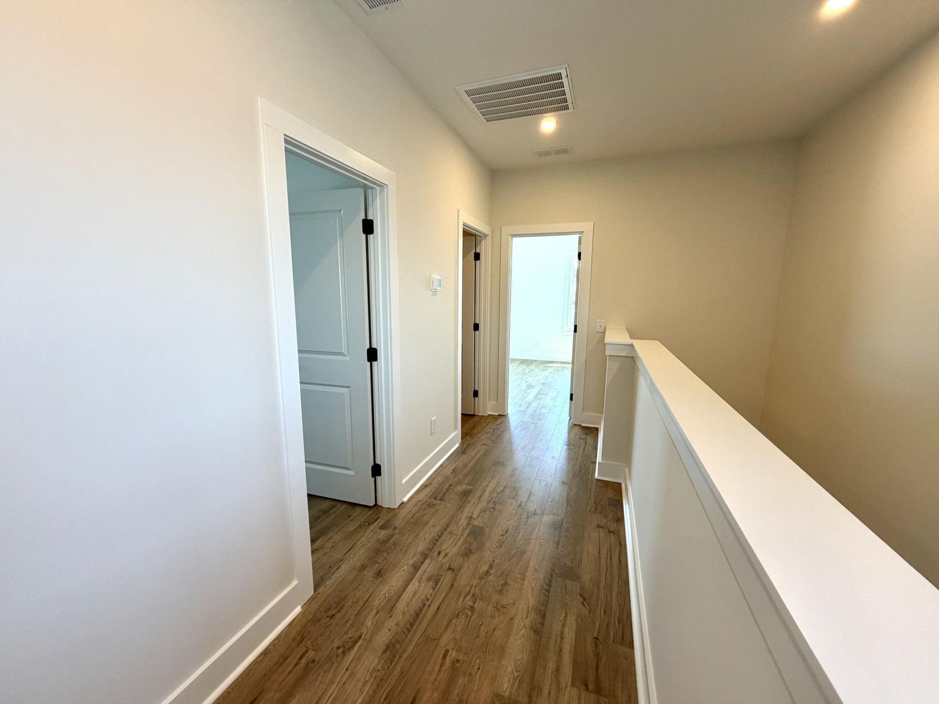 776 Blueway Avenue Photo 29