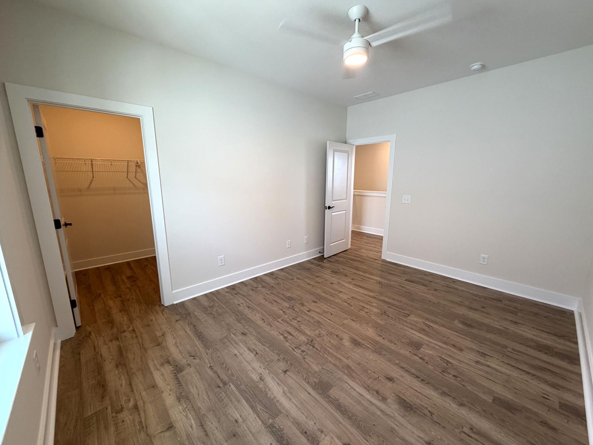 776 Blueway Avenue Photo 36