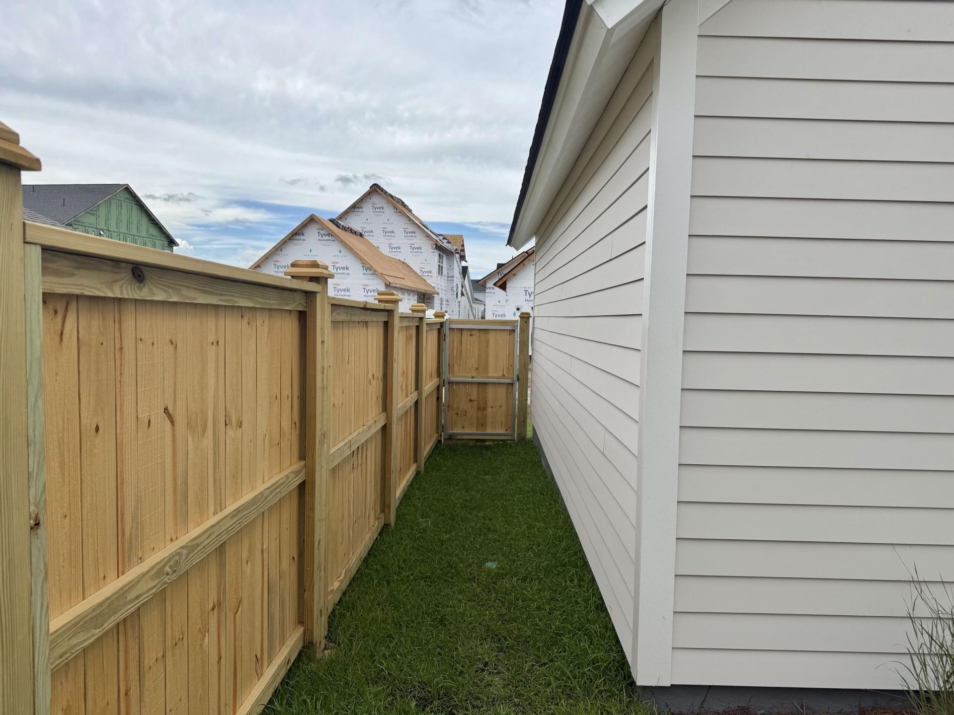 776 Blueway Avenue Photo 44