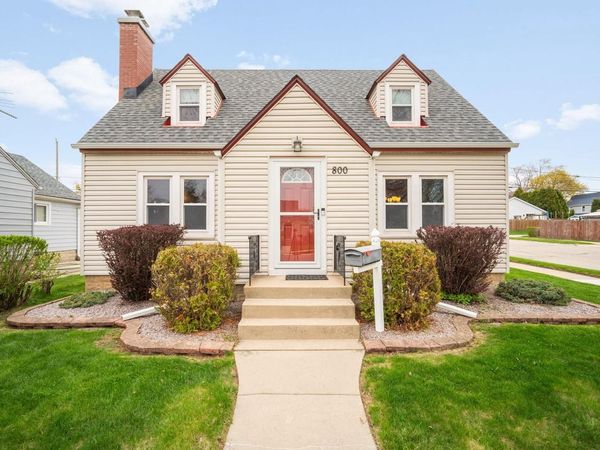 800 Menomonee AVENUE, South Milwaukee, WI 53172