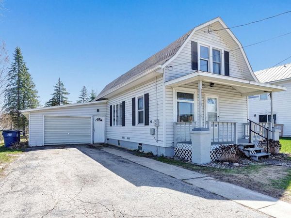 130 SUMMIT STREET, Pulaski, WI 54162