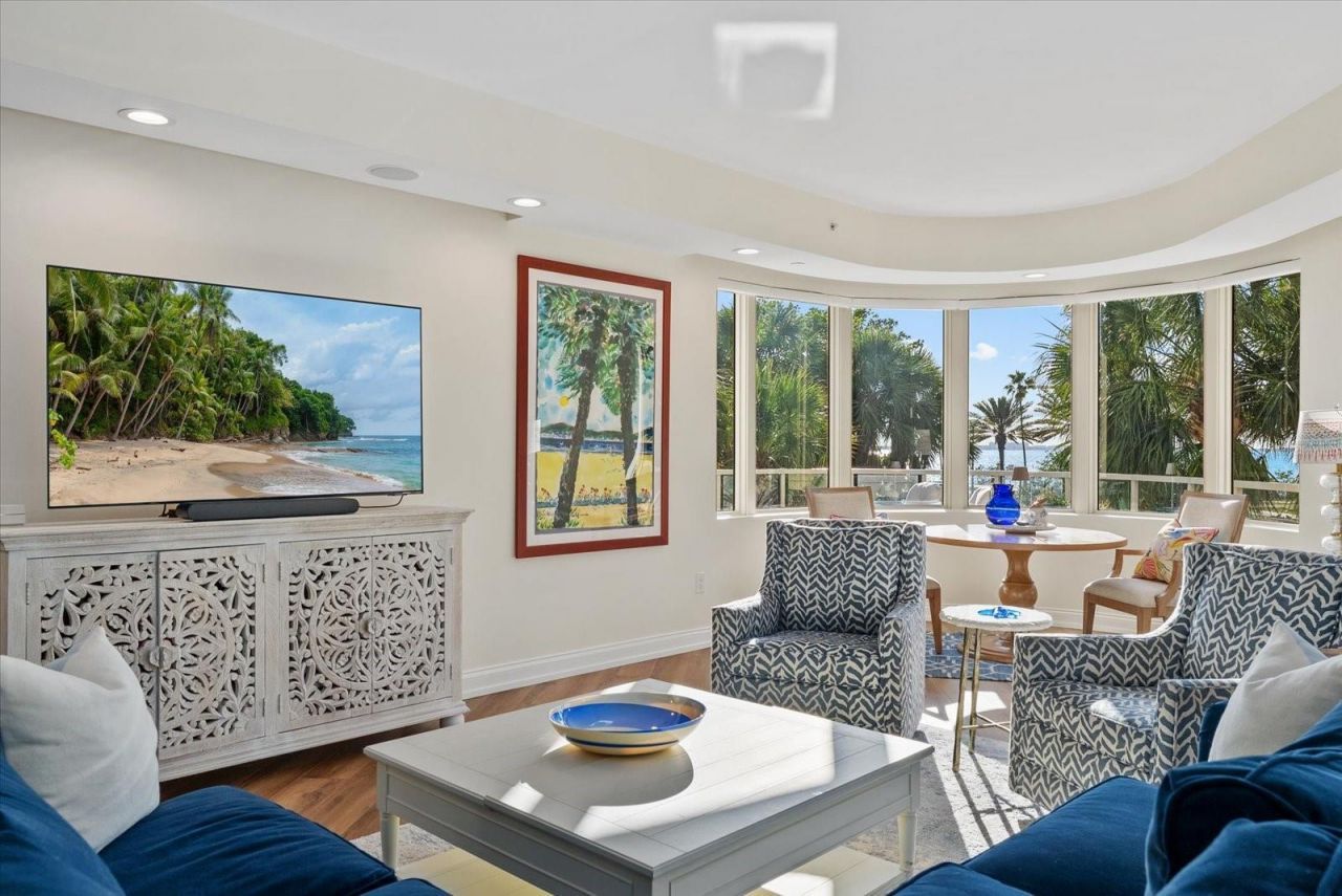 128 Golden Gate Point, Unit 202A, Sarasota, FL 34236 Photo
