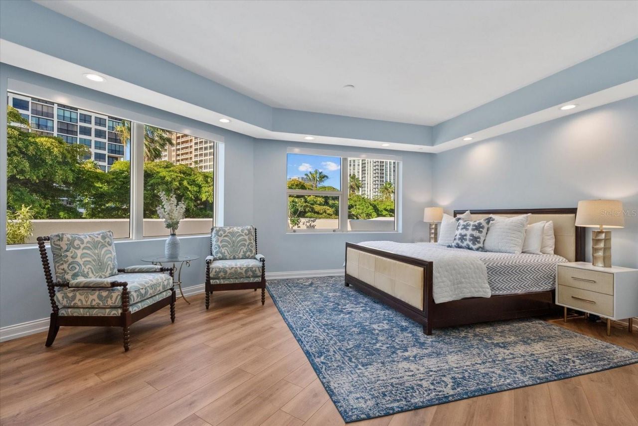 128 Golden Gate Point, Unit 202A, Sarasota, FL 34236 Photo