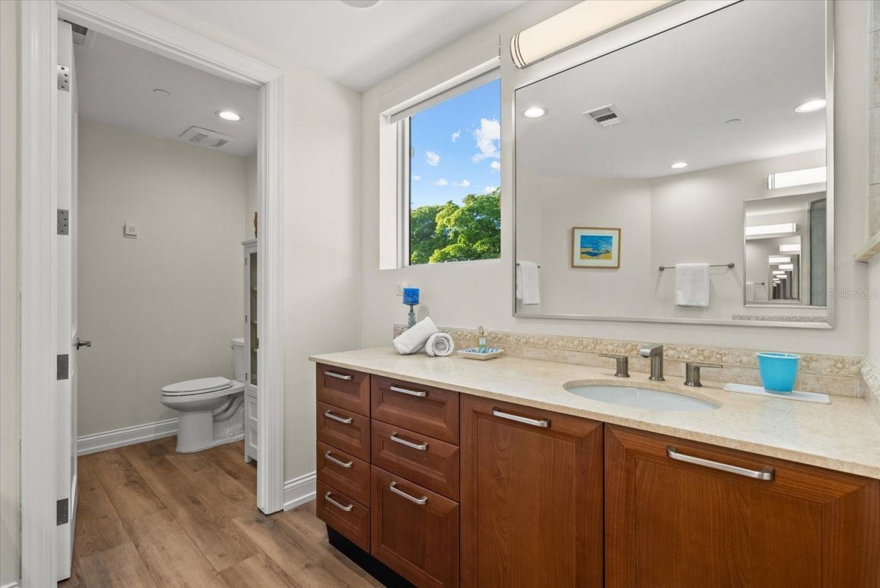 128 Golden Gate Point, Unit 202A, Sarasota, FL 34236 Photo