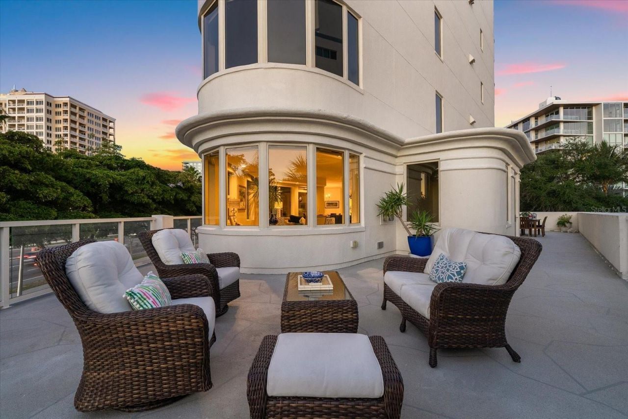 128 Golden Gate Point, Unit 202A, Sarasota, FL 34236 Photo