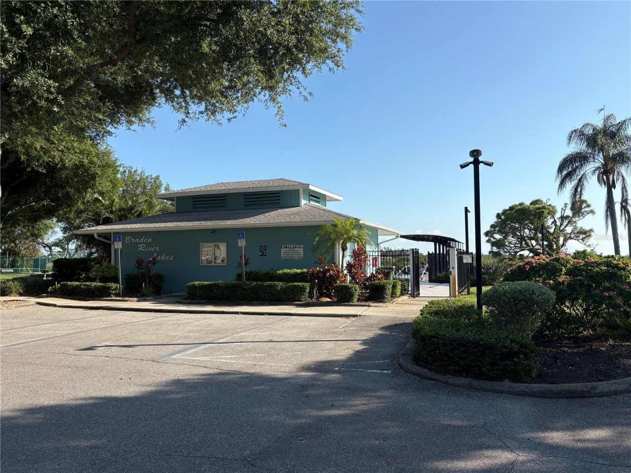 706 47th Street E, Bradenton, FL 34208 Photo